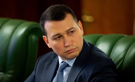 Алмаз Хусаинов